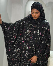 Load image into Gallery viewer, Japanese Floral Batwing Open Abaya with Matching Hijab (Rose Floral)