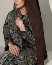 Load image into Gallery viewer, Stunning Jacquard Patterned Abaya Set in Cloche Cut (Coffee Brown)