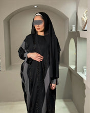 Load image into Gallery viewer, Striped Butterfly Abaya Set (Black)