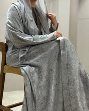 Load image into Gallery viewer, Three-Piece Metallic Set: Floral Patterned Cloche-Cut & Silky Inner Dress (Silver)