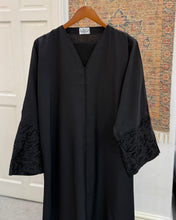 Load image into Gallery viewer, Italian Linen Abaya with Arabic Calligraphy Embroidered Sleeves (Black)