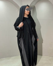 Load image into Gallery viewer, Striped Butterfly Abaya Set (Black)
