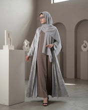 Load image into Gallery viewer, Three-Piece Metallic Set: Floral Patterned Cloche-Cut & Silky Inner Dress (Silver)
