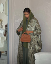 Load image into Gallery viewer, Three-Piece Set: Metallic Patterned Bisht & Silky Inner Dress (Khaki)