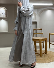 Load image into Gallery viewer, Three-Piece Metallic Set: Floral Patterned Cloche-Cut & Silky Inner Dress (Silver)
