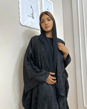 Load image into Gallery viewer, Three-Piece Set: Patterned Bisht &amp; Silky Inner Dress (Black)
