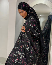 Load image into Gallery viewer, Japanese Floral Batwing Open Abaya with Matching Hijab (Rose Floral)
