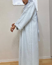 Load image into Gallery viewer, Four-Piece Set: Frayed Linen Abaya &amp; Inner Dress (Grey)
