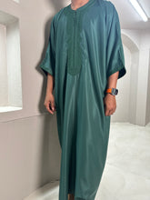 Load image into Gallery viewer, Premium Moroccan Thobe (Emerald Green)
