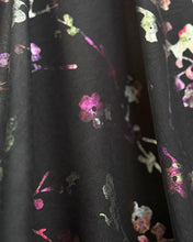 Load image into Gallery viewer, Japanese Floral Batwing Open Abaya with Matching Hijab (Rose or Silver Floral)
