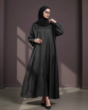 Load image into Gallery viewer, Structured Cloche Cut Eid Abaya – Taffeta Jacquard (Black Pattern)

