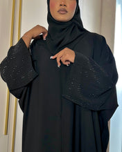 Load image into Gallery viewer, Luxurious Beaded Bisht Abaya (Black)
