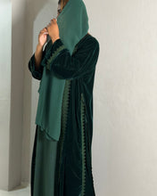 Load image into Gallery viewer, Three-Piece Velvet Set: Lace Abaya, Inner Dress &amp; Hijab (Noir or Emerald)
