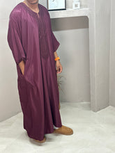 Load image into Gallery viewer, Embroidered neckline detail on burgundy Moroccan thobe
