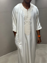 Load image into Gallery viewer, Close-up of collar embroidery on premium off white Moroccan thobe
