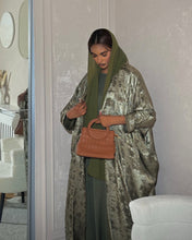 Load image into Gallery viewer, Three-Piece Set: Metallic Patterned Bisht &amp; Silky Inner Dress (Khaki)
