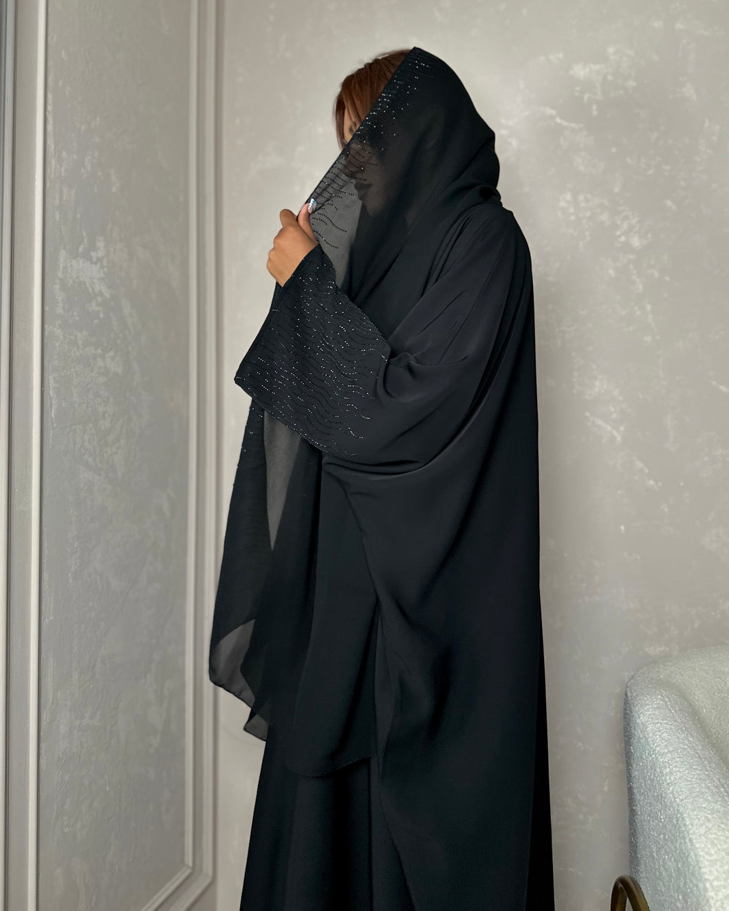 Luxurious Beaded Bisht Abaya (Black)