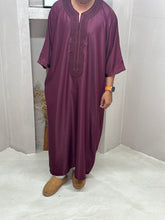 Load image into Gallery viewer, Burgundy Moroccan thobe styled as a festive or Eid outfit
