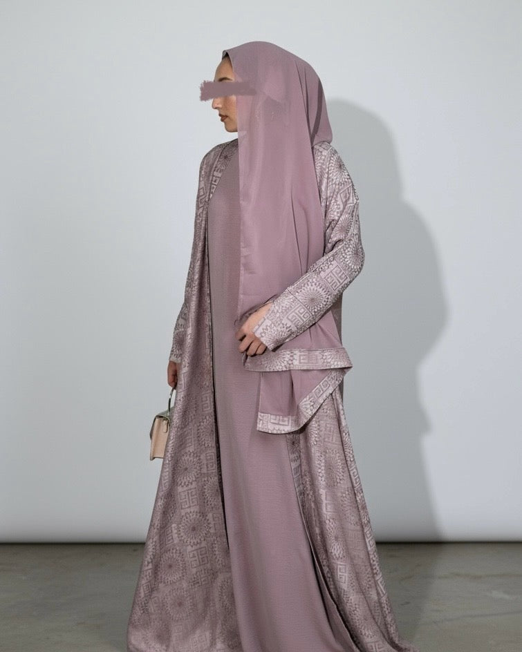 Stunning Jacquard Patterned Abaya Set in Cloche Cut (Tea Pink)