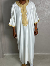 Load image into Gallery viewer, Embroidered sleeve and cuff detail of premium white and gold thobe
