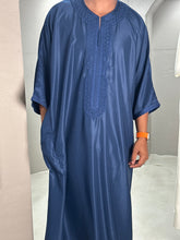 Load image into Gallery viewer, Sleeve and hem stitching detail on premium Moroccan navy thobe
