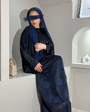 Load image into Gallery viewer, Modest Cloche Cut Abaya Side View
