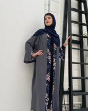 Load image into Gallery viewer, Flowery Everyday Ramadan Abaya in Grey
